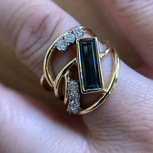 Yellow gold tourmaline ring