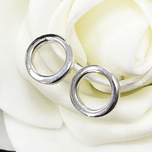 Circle Stud Earrings With High Shine Finish