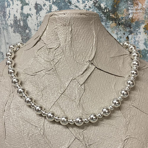 Stunning sterling silver bead necklace