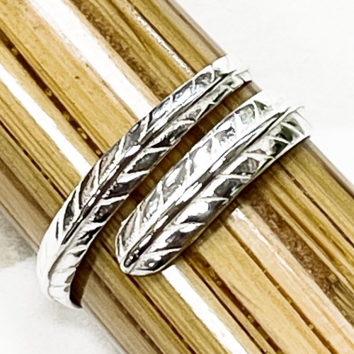 Sterling silver feather ring