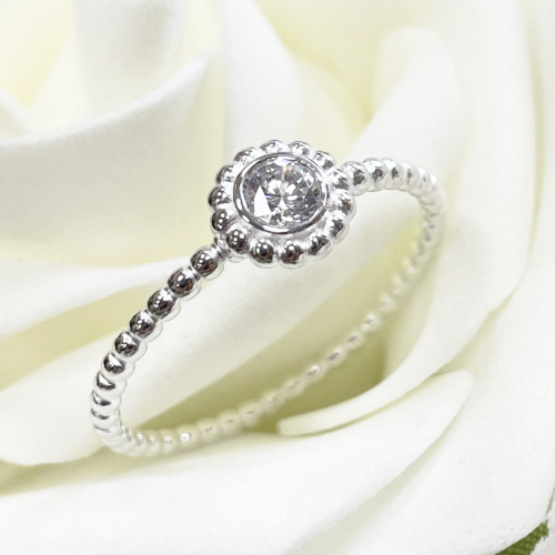 Sterling silver ring with cubic zirconia