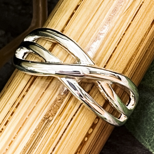 Sterling silver crossover ring