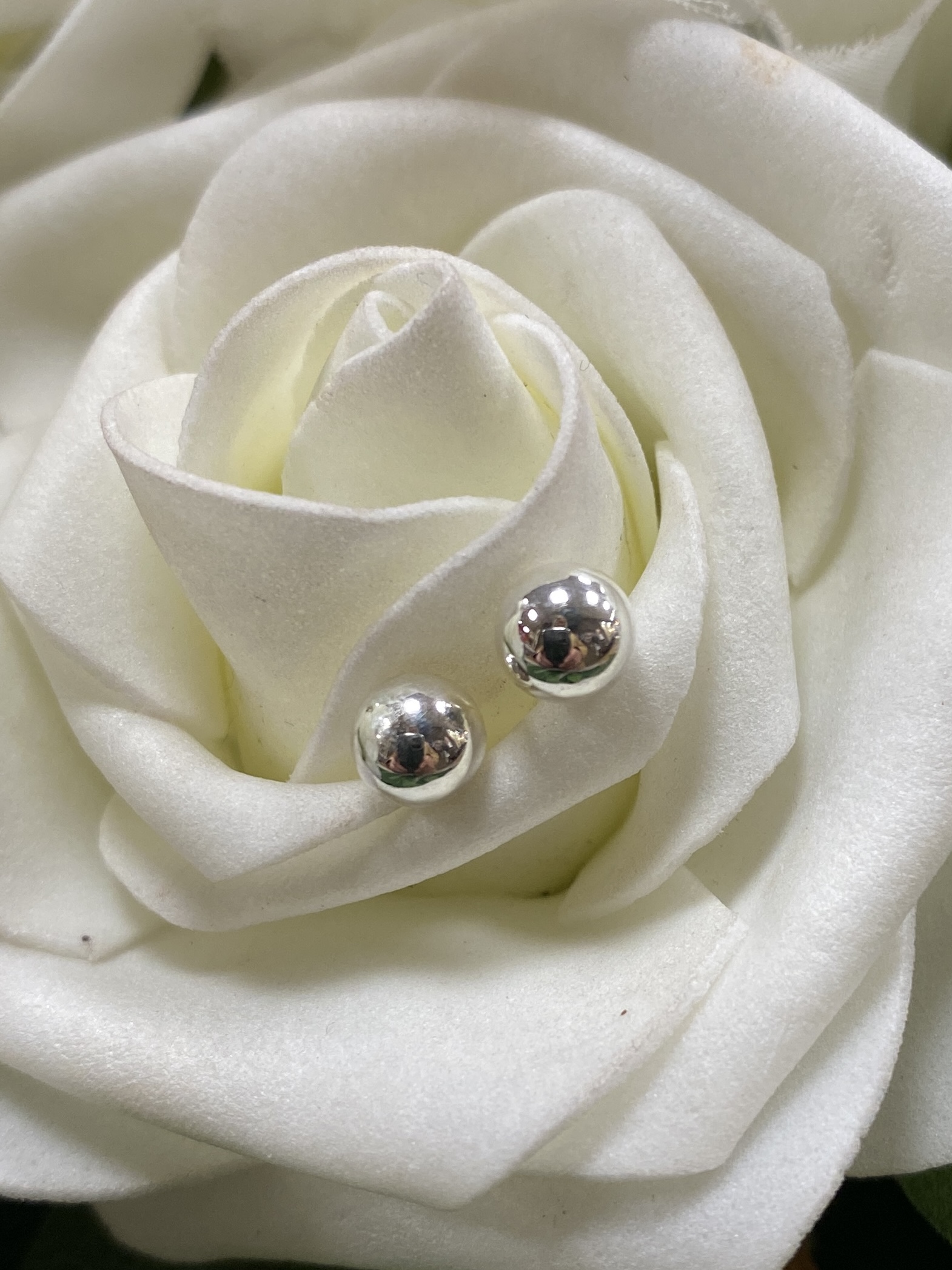 Round Silver Ball Studs